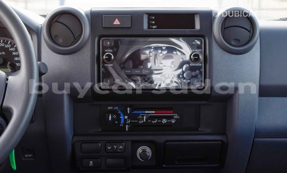 Buy Import Toyota Land Cruiser White Car in Import - Dubai in Al Jazirah State Buy Import Toyota Land Cruiser White Car in Import - Dubai in Al Jazirah State