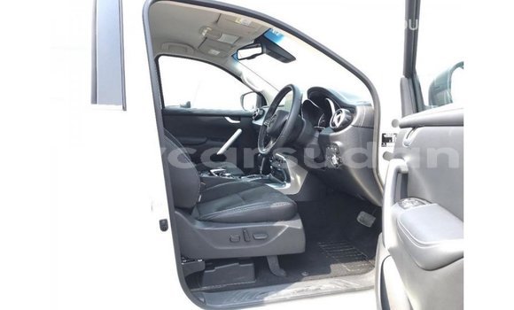 Buy Import Mercedes-Benz 250 White Car in Import - Dubai in Al Jazirah State Buy Import Mercedes-Benz 250 White Car in Import - Dubai in Al Jazirah State