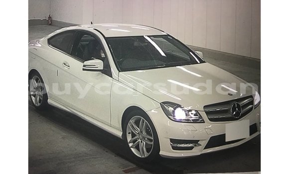 Buy Import Mercedes-Benz 190 White Car in Import - Dubai in Al Jazirah State Buy Import Mercedes-Benz 190 White Car in Import - Dubai in Al Jazirah State