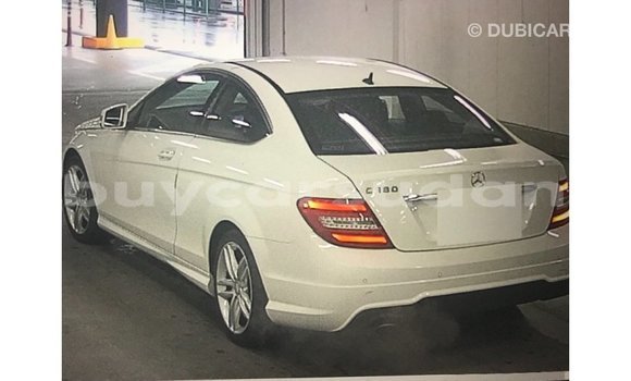 Buy Import Mercedes-Benz 190 White Car in Import - Dubai in Al Jazirah State Buy Import Mercedes-Benz 190 White Car in Import - Dubai in Al Jazirah State