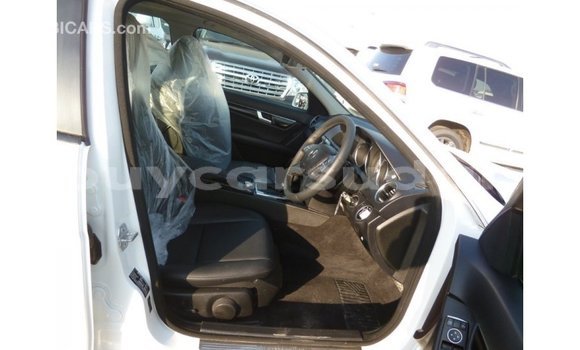 Buy Import Mercedes-Benz 200 White Car in Import - Dubai in Al Jazirah State Buy Import Mercedes-Benz 200 White Car in Import - Dubai in Al Jazirah State