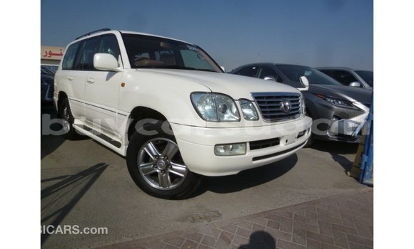 Buy Import Toyota Land Cruiser White Car in Import - Dubai in Al Jazirah State Buy Import Toyota Land Cruiser White Car in Import - Dubai in Al Jazirah State
