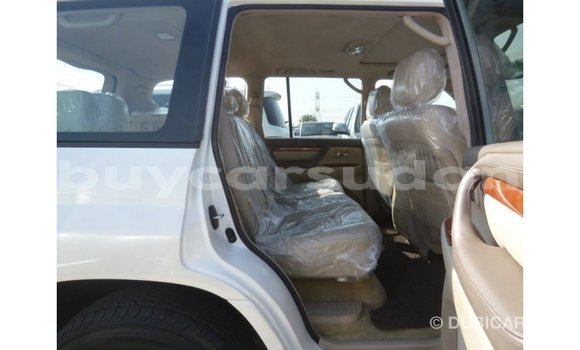 Buy Import Toyota Land Cruiser White Car in Import - Dubai in Al Jazirah State Buy Import Toyota Land Cruiser White Car in Import - Dubai in Al Jazirah State
