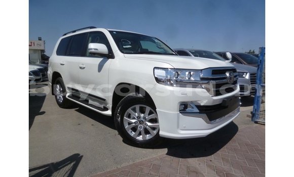 Buy Import Toyota Land Cruiser White Car in Import - Dubai in Al Jazirah State Buy Import Toyota Land Cruiser White Car in Import - Dubai in Al Jazirah State