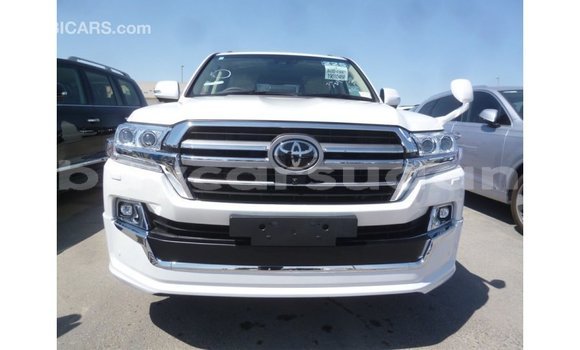Buy Import Toyota Land Cruiser White Car in Import - Dubai in Al Jazirah State Buy Import Toyota Land Cruiser White Car in Import - Dubai in Al Jazirah State