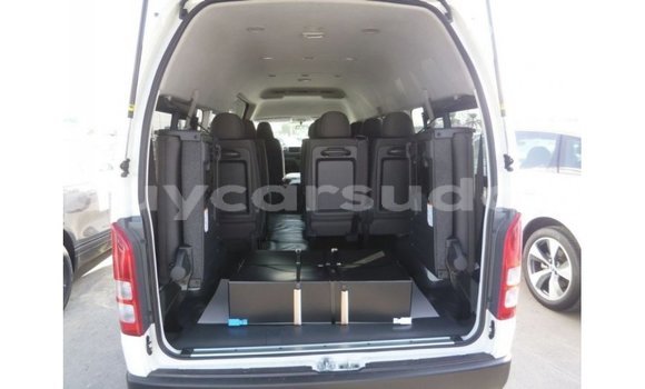 Buy Import Toyota Hiace White Car in Import - Dubai in Al Jazirah State Buy Import Toyota Hiace White Car in Import - Dubai in Al Jazirah State