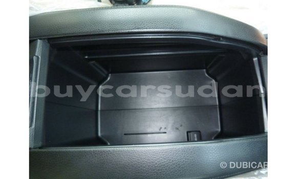 Acheter Import Voiture Toyota Kluger Blanc à Import - Dubai, État d'Al Jazirah Acheter Import Voiture Toyota Kluger Blanc à Import - Dubai, État d'Al Jazirah