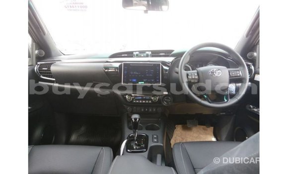 Buy Import Toyota Hilux White Car in Import - Dubai in Al Jazirah State Buy Import Toyota Hilux White Car in Import - Dubai in Al Jazirah State