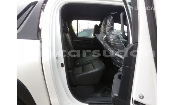 Buy Import Toyota Hilux White Car in Import - Dubai in Al Jazirah State Buy Import Toyota Hilux White Car in Import - Dubai in Al Jazirah State