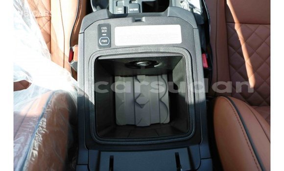 Buy Import Toyota Prado White Car in Import - Dubai in Al Jazirah State Buy Import Toyota Prado White Car in Import - Dubai in Al Jazirah State