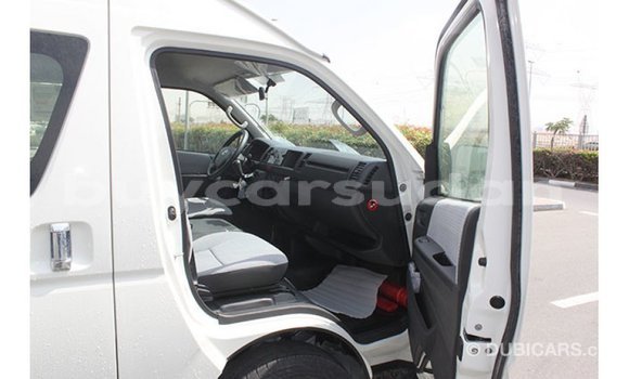Buy Import Toyota Hiace White Car in Import - Dubai in Al Jazirah State Buy Import Toyota Hiace White Car in Import - Dubai in Al Jazirah State
