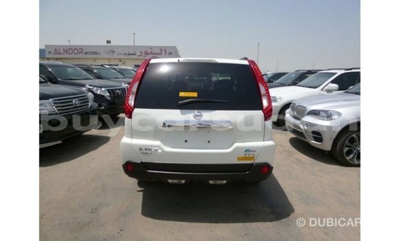 Acheter Import Utilitaire Nissan Evalia Blanc à Import - Dubai, État d'Al Jazirah Acheter Import Utilitaire Nissan Evalia Blanc à Import - Dubai, État d'Al Jazirah