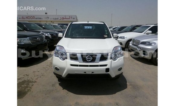 Acheter Import Utilitaire Nissan Evalia Blanc à Import - Dubai, État d'Al Jazirah Acheter Import Utilitaire Nissan Evalia Blanc à Import - Dubai, État d'Al Jazirah