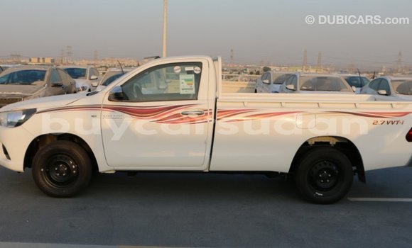 Buy Import Toyota Hilux White Car in Import - Dubai in Al Jazirah State Buy Import Toyota Hilux White Car in Import - Dubai in Al Jazirah State