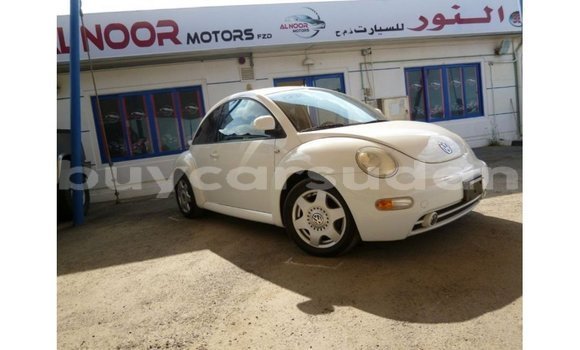 Buy Import Volkswagen Beetle White Car in Import - Dubai in Al Jazirah State