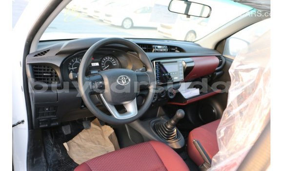 Buy Import Toyota Hilux White Car in Import - Dubai in Al Jazirah State Buy Import Toyota Hilux White Car in Import - Dubai in Al Jazirah State