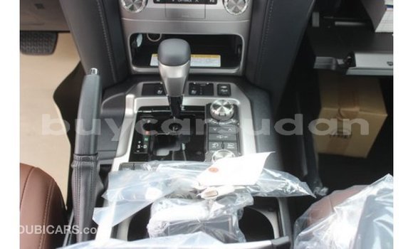 Buy Import Toyota Land Cruiser White Car in Import - Dubai in Al Jazirah State Buy Import Toyota Land Cruiser White Car in Import - Dubai in Al Jazirah State