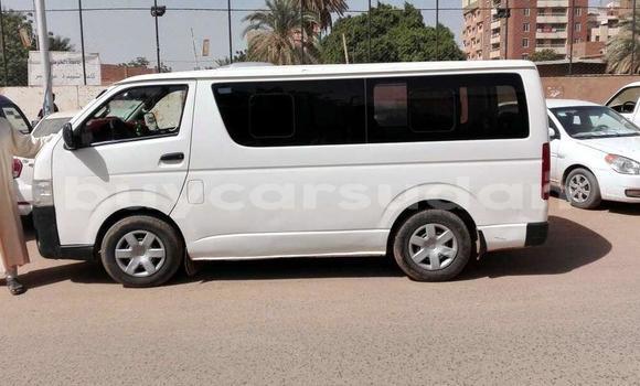 Buy Used Toyota Hiace White Car in Khartoum in Khartoum
