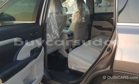 Buy Import Toyota Highlander Other Car in Import - Dubai in Al Jazirah State Buy Import Toyota Highlander Other Car in Import - Dubai in Al Jazirah State