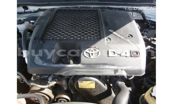 Buy Import Toyota Hilux White Car in Import - Dubai in Al Jazirah State Buy Import Toyota Hilux White Car in Import - Dubai in Al Jazirah State