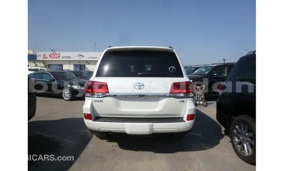 Buy Import Toyota Land Cruiser White Car in Import - Dubai in Al Jazirah State Buy Import Toyota Land Cruiser White Car in Import - Dubai in Al Jazirah State