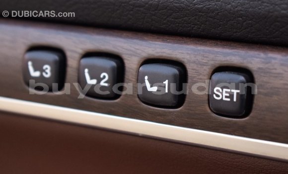 Acheter Import Voiture Toyota Land Cruiser Noir à Import - Dubai, État d'Al Jazirah Acheter Import Voiture Toyota Land Cruiser Noir à Import - Dubai, État d'Al Jazirah