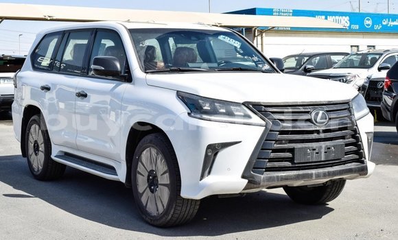 Acheter Import Voiture Lexus LX Blanc à Import - Dubai, État d'Al Jazirah Acheter Import Voiture Lexus LX Blanc à Import - Dubai, État d'Al Jazirah