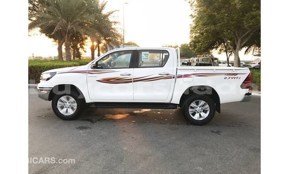 Buy Import Toyota Hilux White Car in Import - Dubai in Al Jazirah State Buy Import Toyota Hilux White Car in Import - Dubai in Al Jazirah State