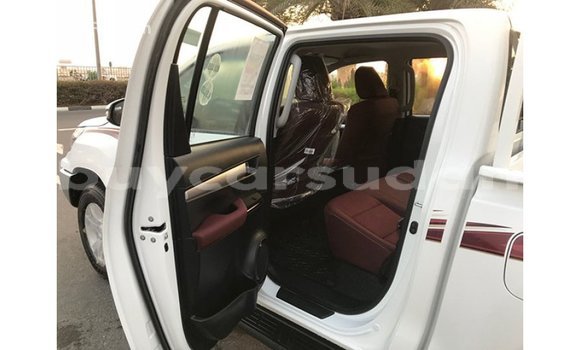Buy Import Toyota Hilux White Car in Import - Dubai in Al Jazirah State Buy Import Toyota Hilux White Car in Import - Dubai in Al Jazirah State