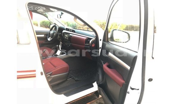Buy Import Toyota Hilux White Car in Import - Dubai in Al Jazirah State Buy Import Toyota Hilux White Car in Import - Dubai in Al Jazirah State