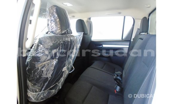 Buy Import Toyota Hilux White Car in Import - Dubai in Al Jazirah State Buy Import Toyota Hilux White Car in Import - Dubai in Al Jazirah State