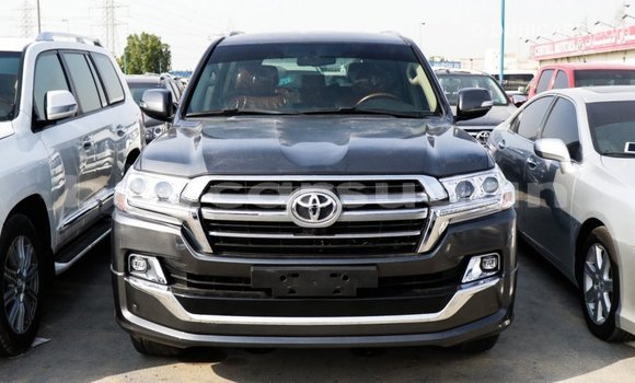 Acheter Import Voiture Toyota Land Cruiser Noir à Import - Dubai, État d'Al Jazirah Acheter Import Voiture Toyota Land Cruiser Noir à Import - Dubai, État d'Al Jazirah