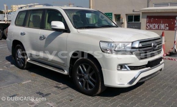 Acheter Import Voiture Toyota Land Cruiser Blanc à Import - Dubai, État d'Al Jazirah Acheter Import Voiture Toyota Land Cruiser Blanc à Import - Dubai, État d'Al Jazirah