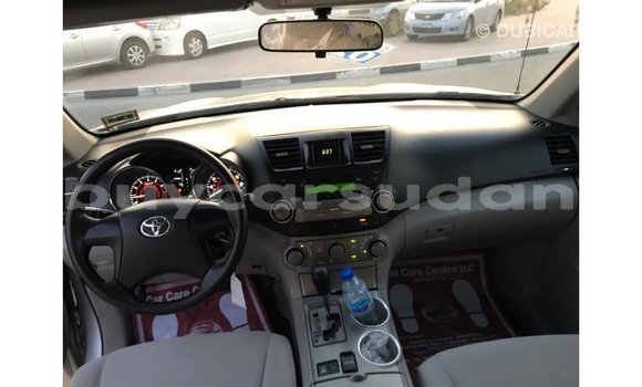 Buy Import Toyota Highlander Other Car in Import - Dubai in Al Jazirah State Buy Import Toyota Highlander Other Car in Import - Dubai in Al Jazirah State