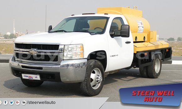 Acheter Import Voiture Chevrolet Silverado Blanc à Import - Dubai, État d'Al Jazirah