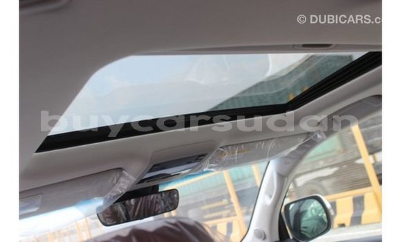 Acheter Import Voiture Toyota Land Cruiser Blanc à Import - Dubai, État d'Al Jazirah Acheter Import Voiture Toyota Land Cruiser Blanc à Import - Dubai, État d'Al Jazirah