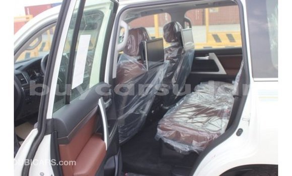 Acheter Import Voiture Toyota Land Cruiser Blanc à Import - Dubai, État d'Al Jazirah Acheter Import Voiture Toyota Land Cruiser Blanc à Import - Dubai, État d'Al Jazirah
