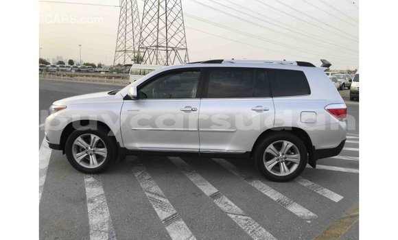 Buy Import Toyota Highlander Other Car in Import - Dubai in Al Jazirah State Buy Import Toyota Highlander Other Car in Import - Dubai in Al Jazirah State