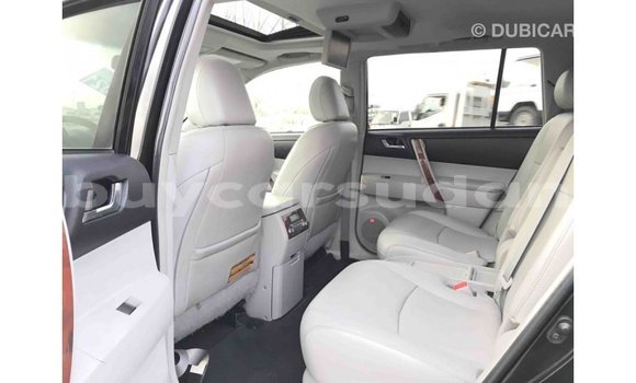 Buy Import Toyota Highlander Black Car in Import - Dubai in Al Jazirah State Buy Import Toyota Highlander Black Car in Import - Dubai in Al Jazirah State