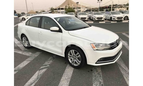 Buy Import Volkswagen Jetta White Car in Import - Dubai in Al Jazirah State