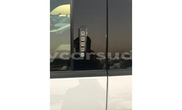 Buy Import Ford V8 White Car in Import - Dubai in Al Jazirah State Buy Import Ford V8 White Car in Import - Dubai in Al Jazirah State