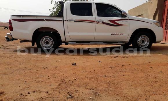 Buy Used Toyota Hilux White Car in Khartoum in Khartoum