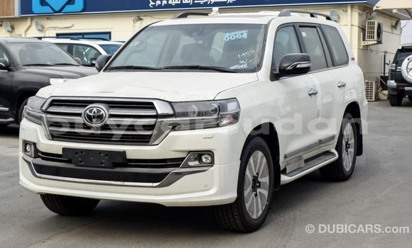 Buy Import Toyota Land Cruiser White Car in Import - Dubai in Al Jazirah State Buy Import Toyota Land Cruiser White Car in Import - Dubai in Al Jazirah State