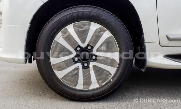 Buy Import Toyota Land Cruiser White Car in Import - Dubai in Al Jazirah State Buy Import Toyota Land Cruiser White Car in Import - Dubai in Al Jazirah State