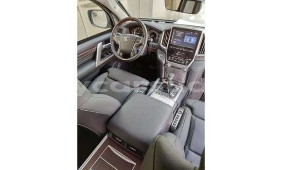 Acheter Import Voiture Toyota Land Cruiser Noir à Import - Dubai, État d'Al Jazirah Acheter Import Voiture Toyota Land Cruiser Noir à Import - Dubai, État d'Al Jazirah