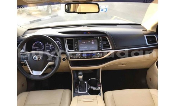 Buy Import Toyota Highlander Beige Car in Import - Dubai in Al Jazirah State Buy Import Toyota Highlander Beige Car in Import - Dubai in Al Jazirah State