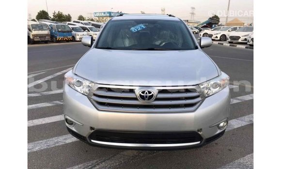 Buy Import Toyota Highlander Other Car in Import - Dubai in Al Jazirah State Buy Import Toyota Highlander Other Car in Import - Dubai in Al Jazirah State