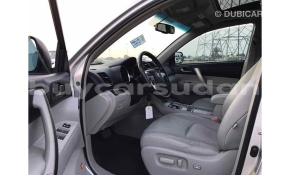 Buy Import Toyota Highlander Other Car in Import - Dubai in Al Jazirah State Buy Import Toyota Highlander Other Car in Import - Dubai in Al Jazirah State