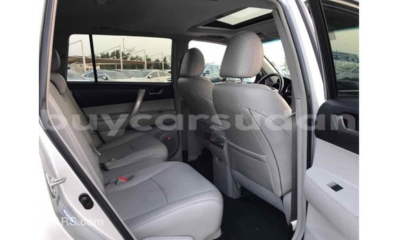Buy Import Toyota Highlander Other Car in Import - Dubai in Al Jazirah State Buy Import Toyota Highlander Other Car in Import - Dubai in Al Jazirah State