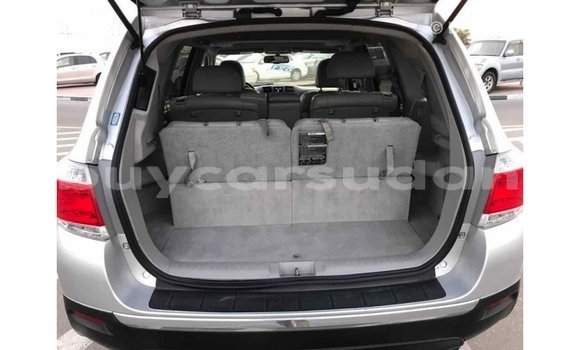 Buy Import Toyota Highlander Other Car in Import - Dubai in Al Jazirah State Buy Import Toyota Highlander Other Car in Import - Dubai in Al Jazirah State